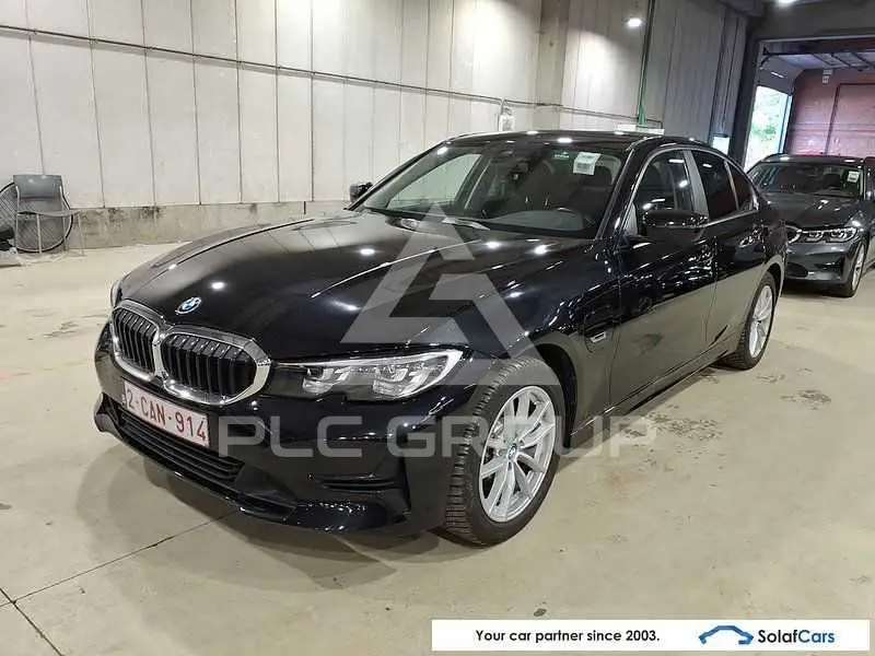 2022 BMW 320