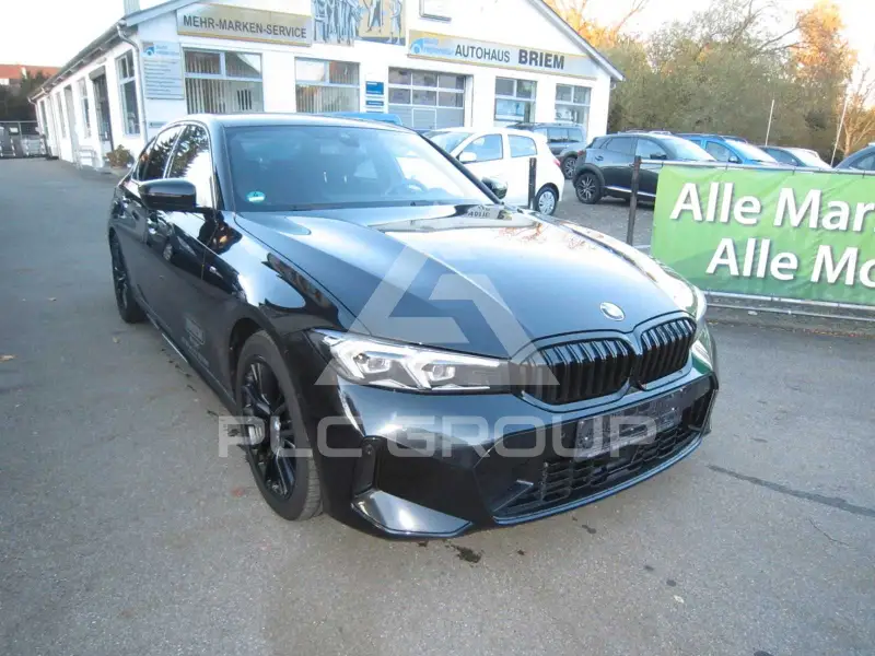 2022 BMW 320