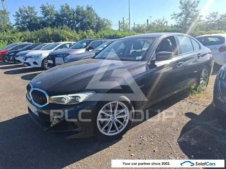 2022 BMW 320