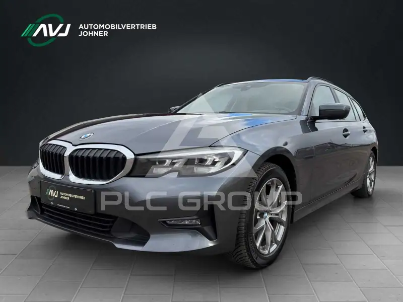 2022 BMW 320