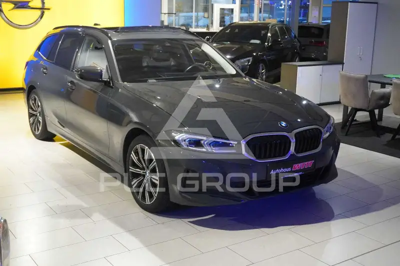 2022 BMW 320