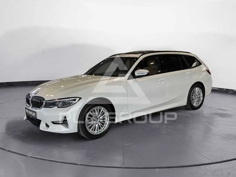 2022 BMW 320