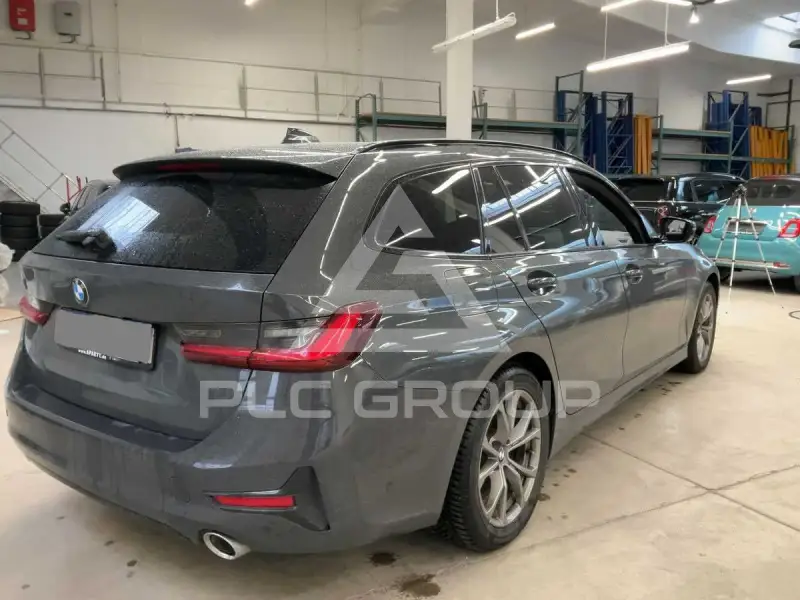 2022 BMW 320
