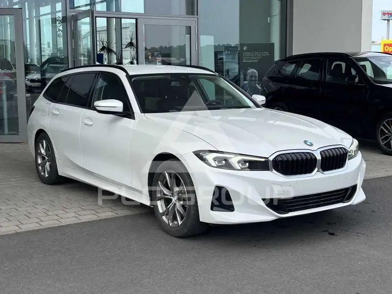 2022 BMW 320