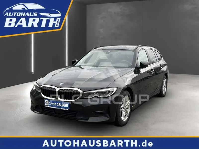 2022 BMW 320