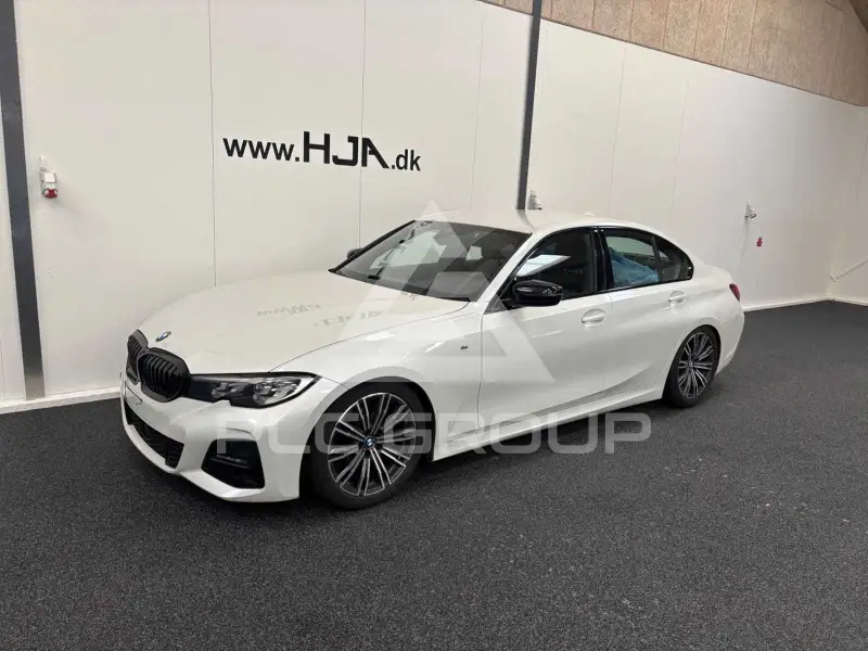 2022 BMW 320