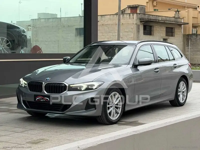 2022 BMW 320