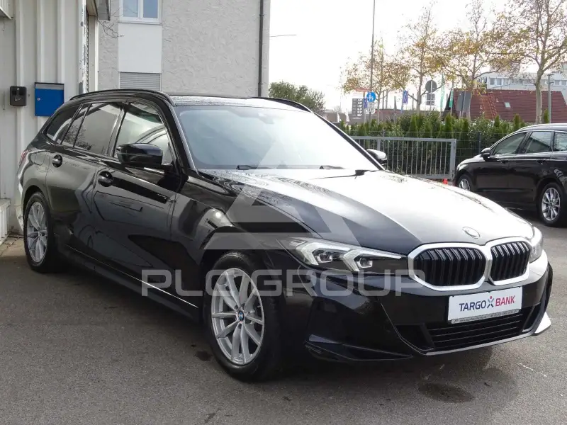 2022 BMW 320