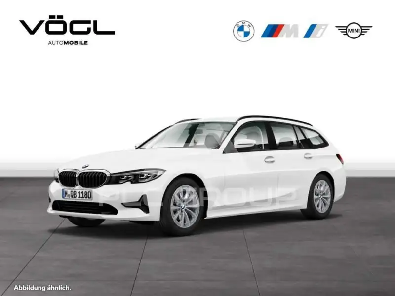 2022 BMW 320