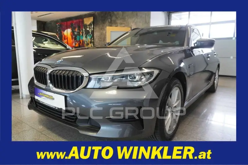 2022 BMW 320