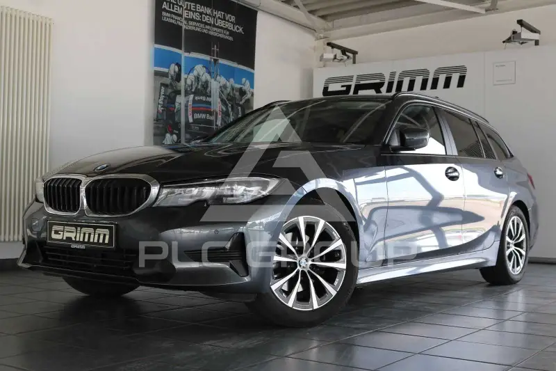 2022 BMW 320