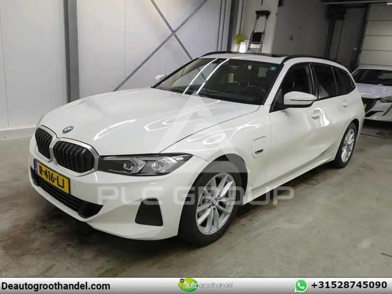 2022 BMW 320