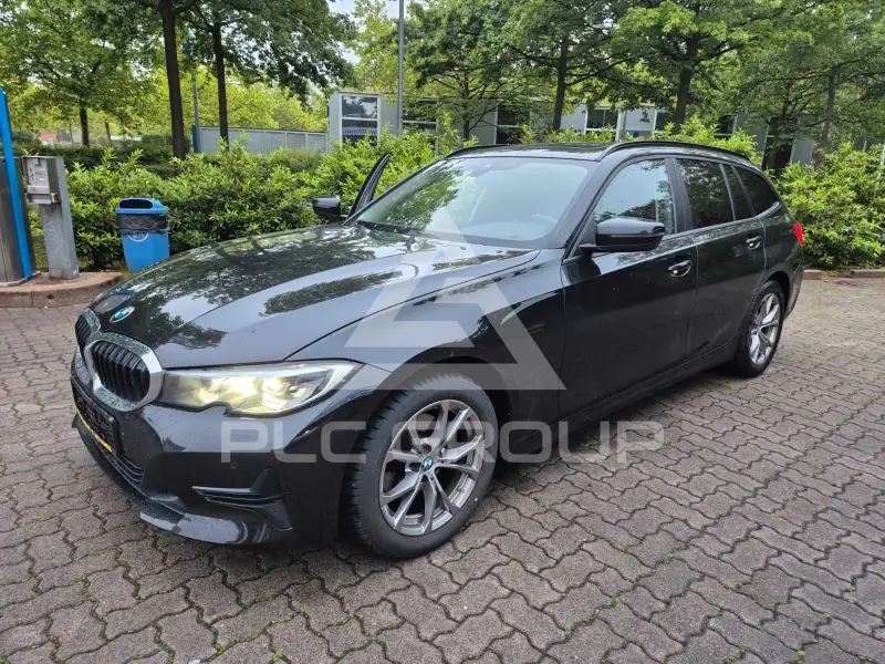 2022 BMW 320
