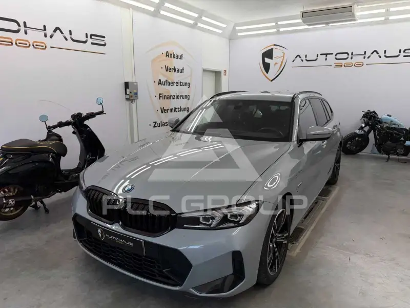 2022 BMW 320