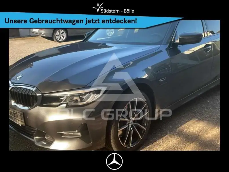 2022 BMW 320