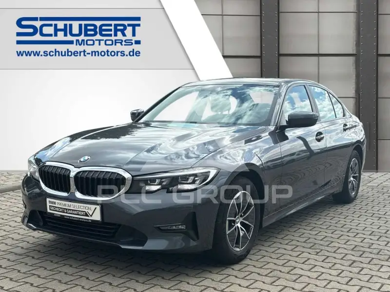 2022 BMW 320