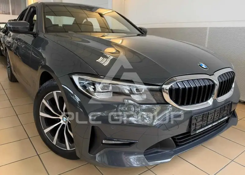 2022 BMW 320