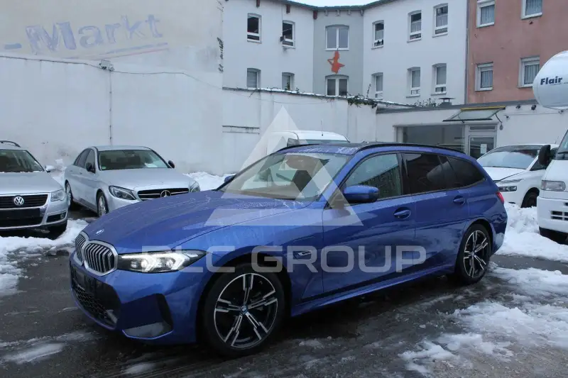 2022 BMW 320