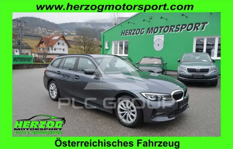 2022 BMW 320
