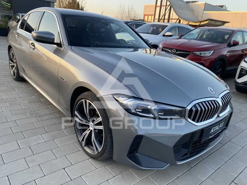 2022 BMW 320