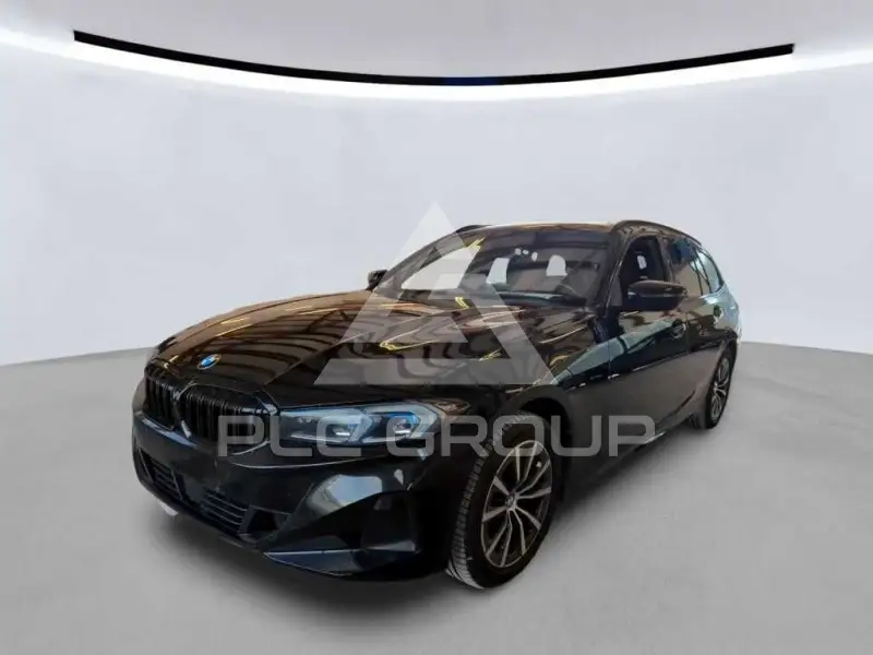 2022 BMW 320