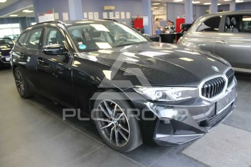 2022 BMW 320