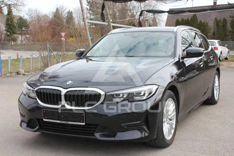 2022 BMW 320
