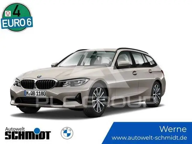2022 BMW 320