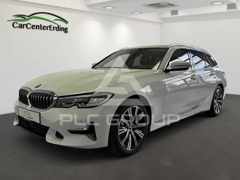 2022 BMW 320