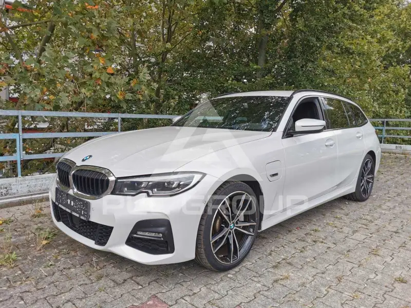 2022 BMW 330