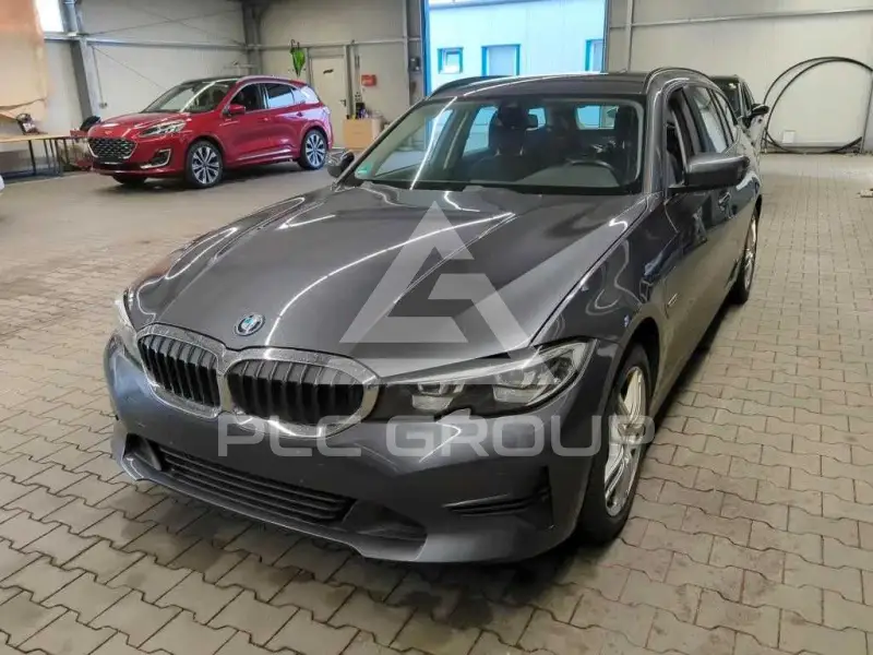 2022 BMW 330