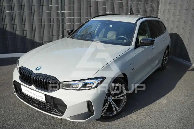 2022 BMW 330