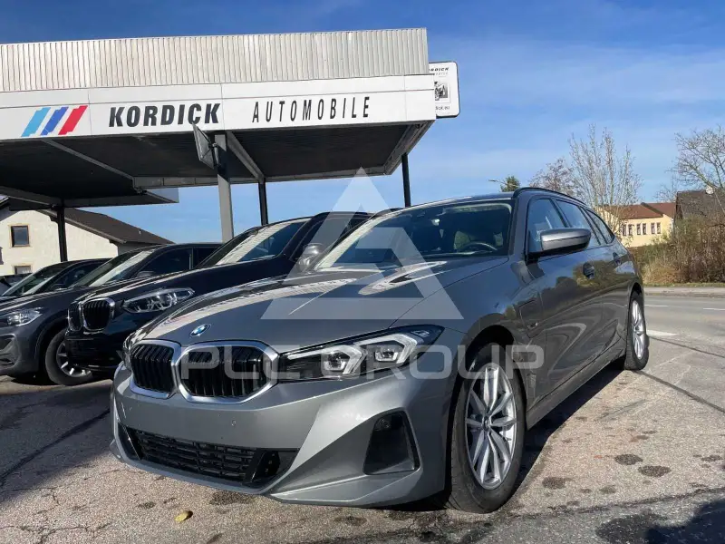 2022 BMW 330
