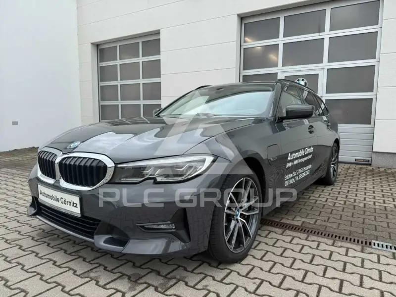 2022 BMW 330