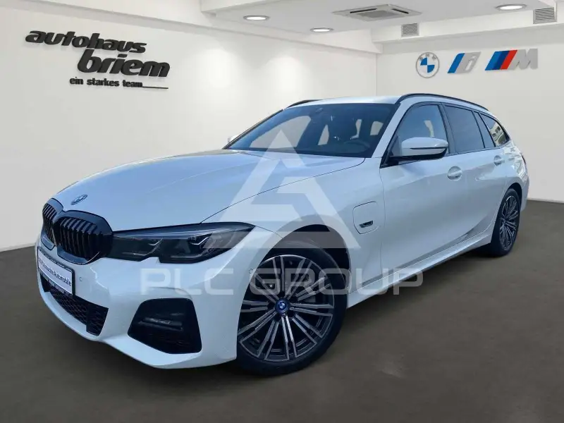 2022 BMW 330