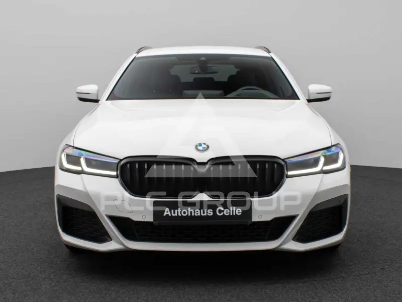 2022 BMW 540