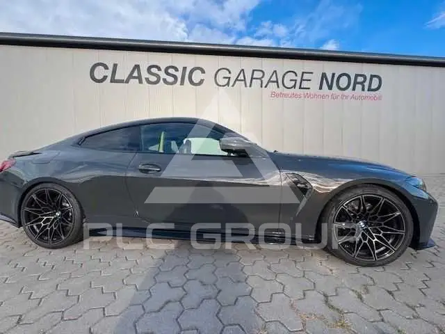 2022 BMW M4