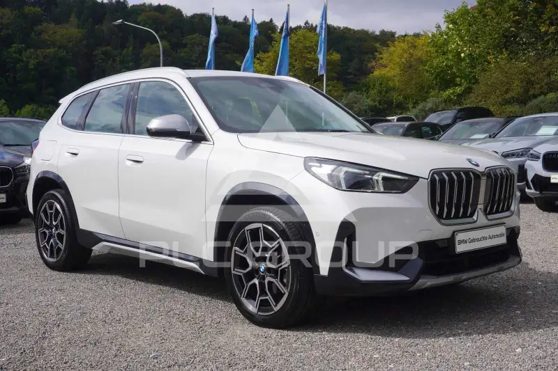 2022 BMW X1