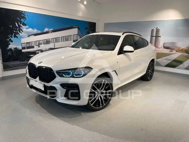2022 BMW X6