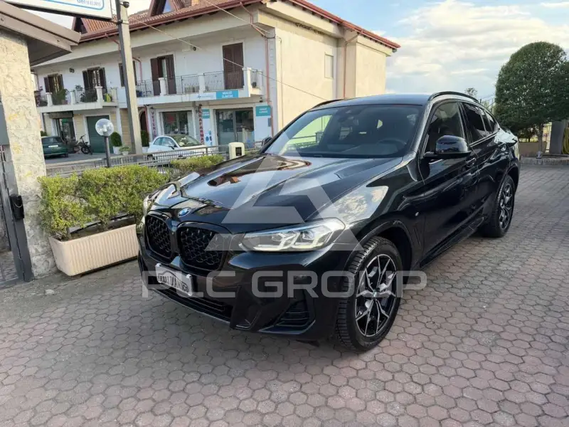 2022 BMW X4