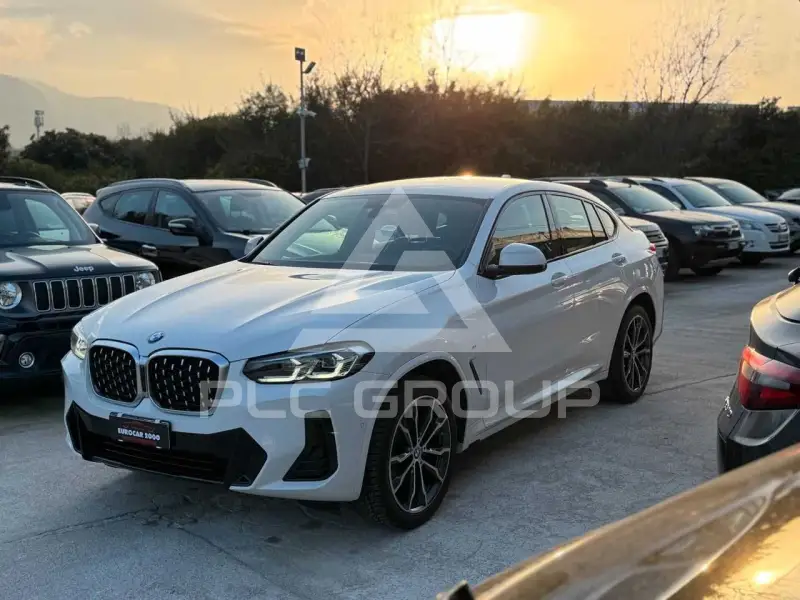 2022 BMW X4