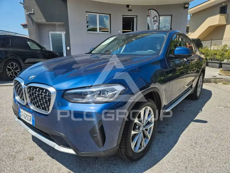 2022 BMW X4