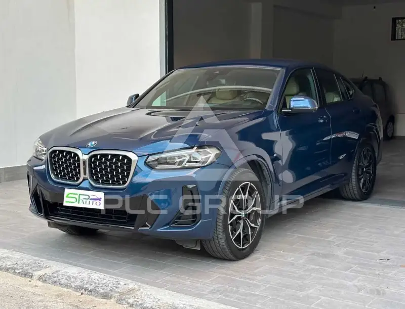 2022 BMW X4