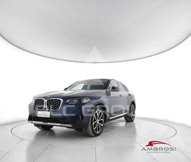 2022 BMW X4