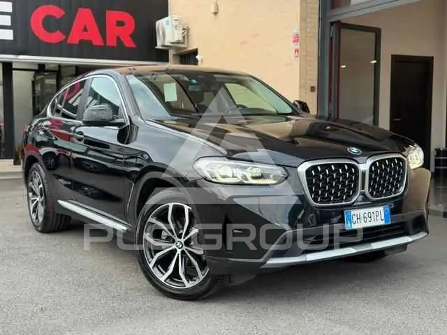 2022 BMW X4
