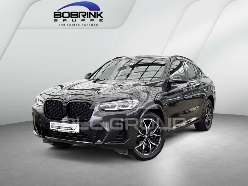 2022 BMW X4
