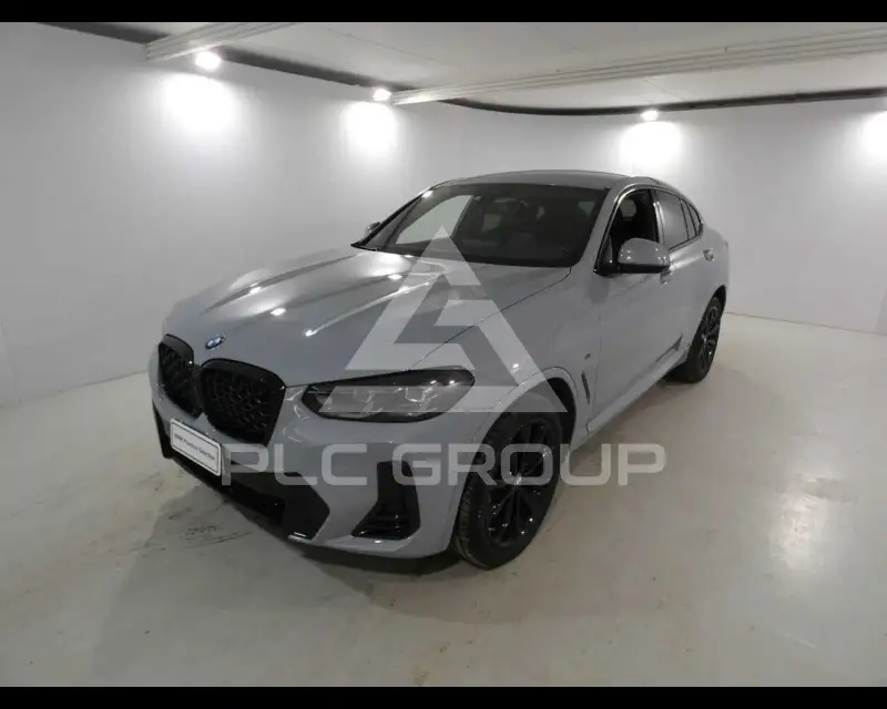 2022 BMW X4