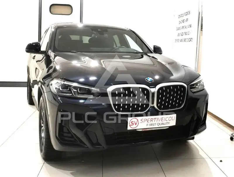 2022 BMW X4