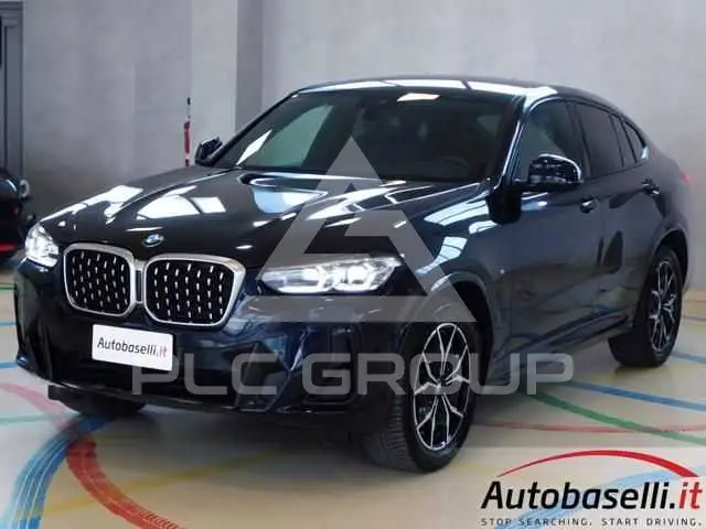 2022 BMW X4