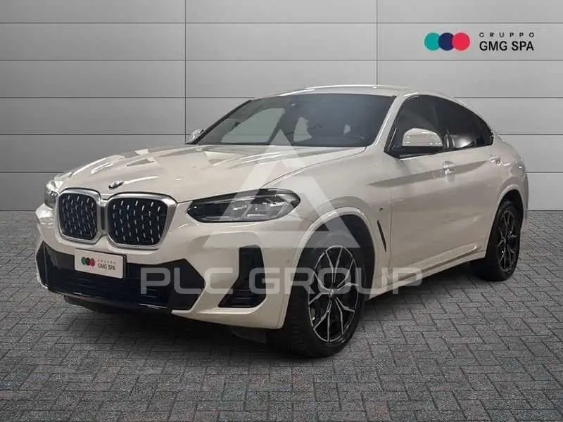 2022 BMW X4